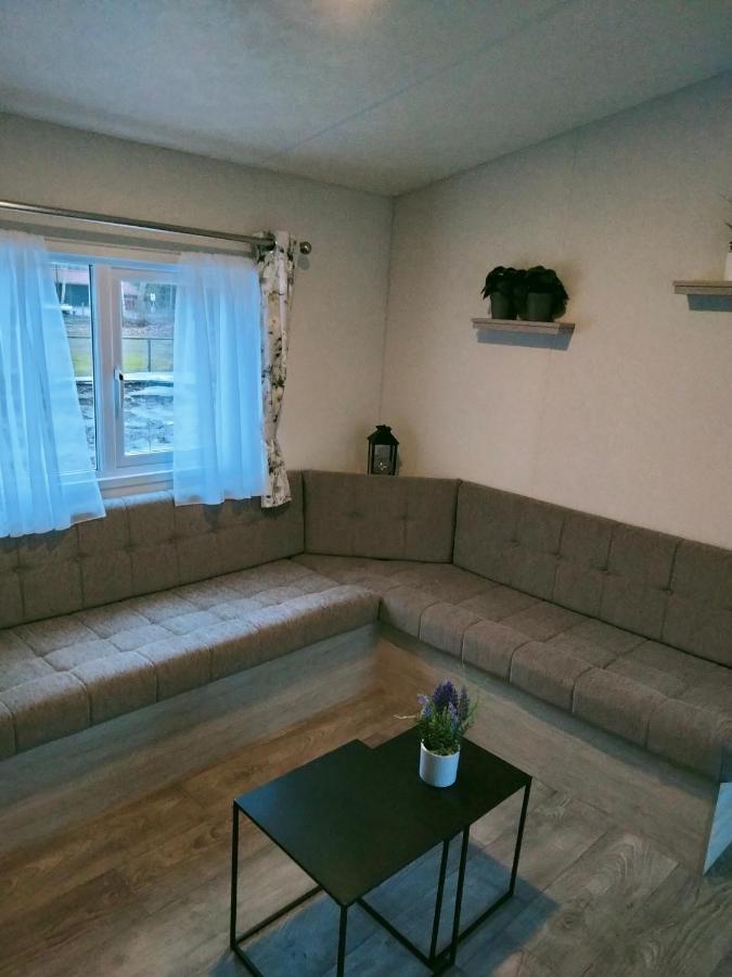 Bj Chalets - De Rug 1 - Vakantiepark Lauwersoog - Luxe Chalet Met Vaatwasser! Vroege Incheck! Exterior photo
