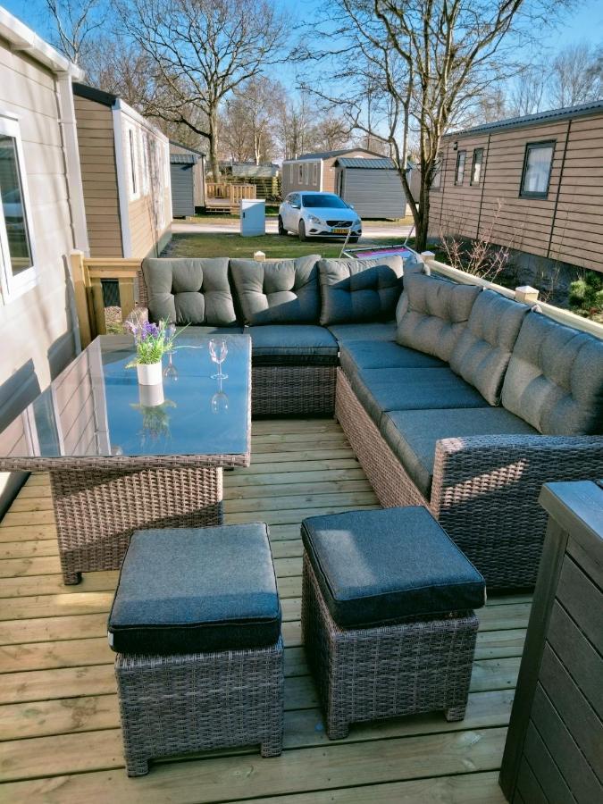 Bj Chalets - De Rug 1 - Vakantiepark Lauwersoog - Luxe Chalet Met Vaatwasser! Vroege Incheck! Exterior photo